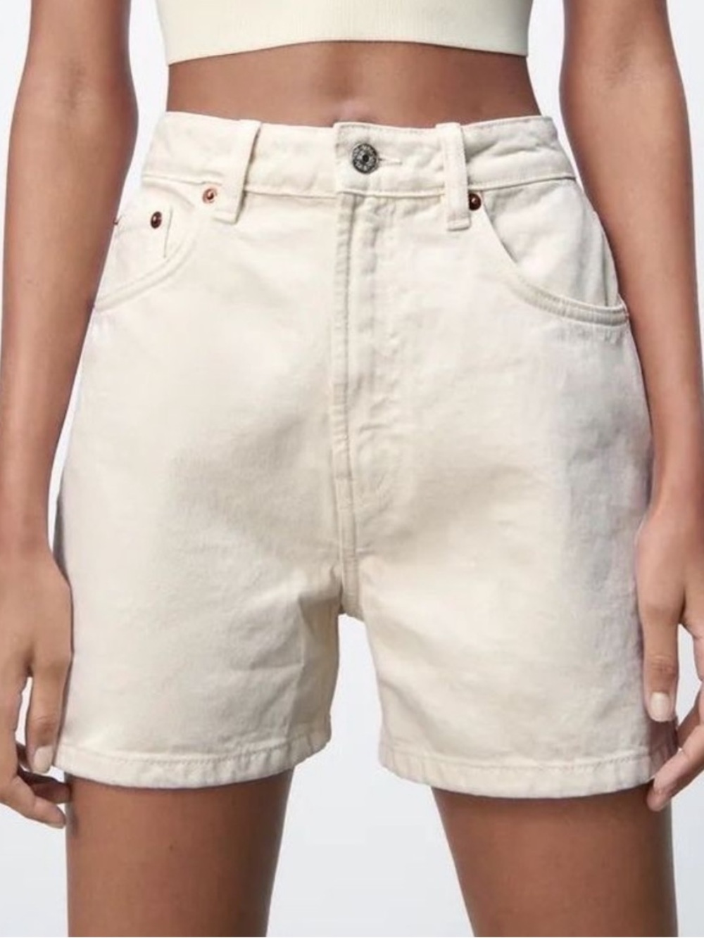 Zara Cream High-Rise Denim Shorts - Picture 2 of 7